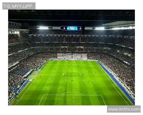 足球明星与球队风采全景展示，尽览绿茵场上的传奇与荣耀